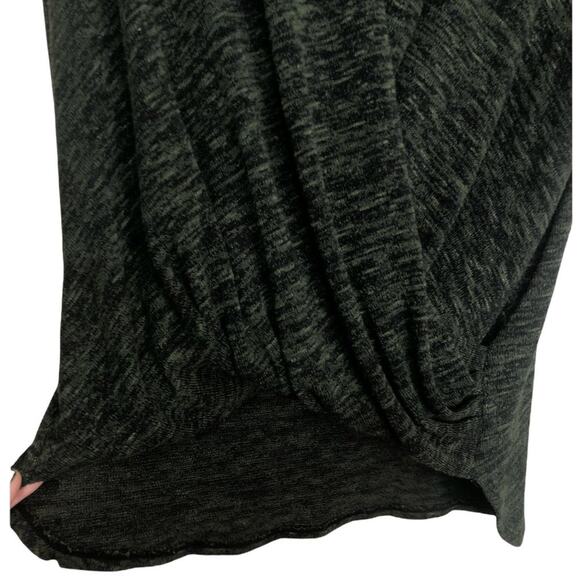 Max studio Green Black Drape Long Sleeve Surplice Top Size Small - Picture 3 of 7
